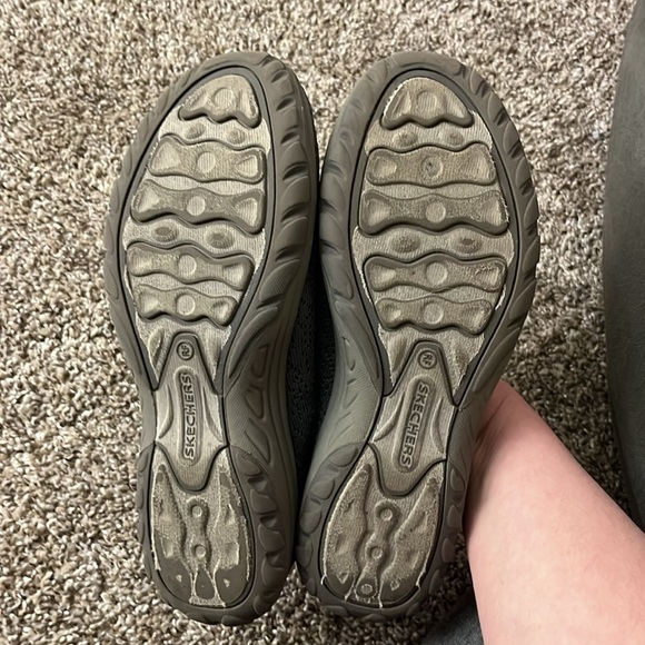 Skechers Women's Reggae Fest 2.0 Guiding Light Slip-Ins in charcoal Size 7.5 - Picture 4 of 8